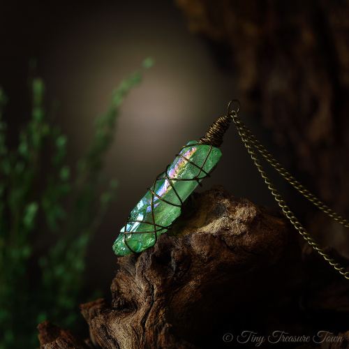 Seelenstein Halskette Hellgrüner Quarzkristall mit Regenbogenschimmer-31