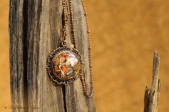 Magische Flöckchen Kette - Metallisch bunt und kupferfarben - Halbkugel in Ornamentfassung